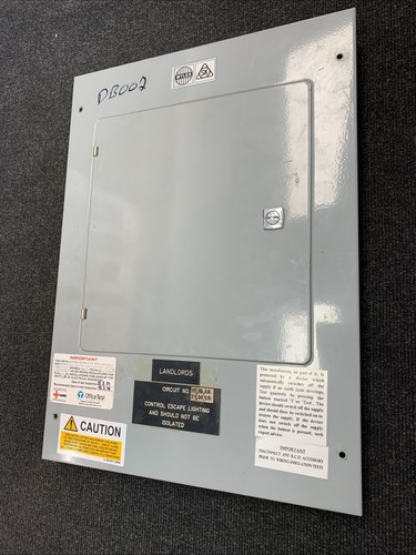 Hm80 wylex 8way three phase - 8way,