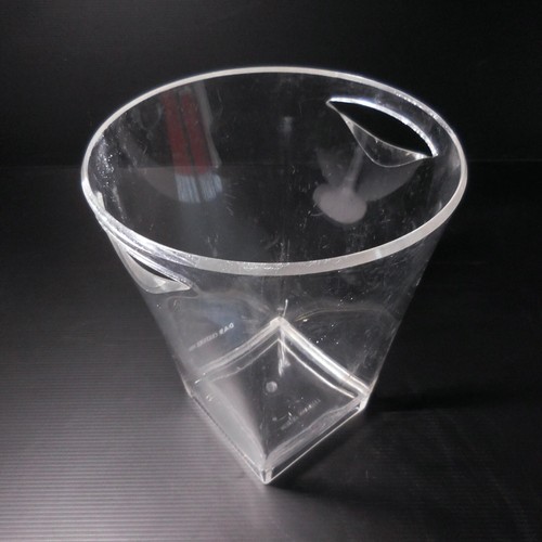 Dab bucket water wine - dab,
