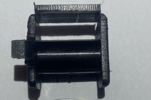 Saddle clip bush - fits, ford