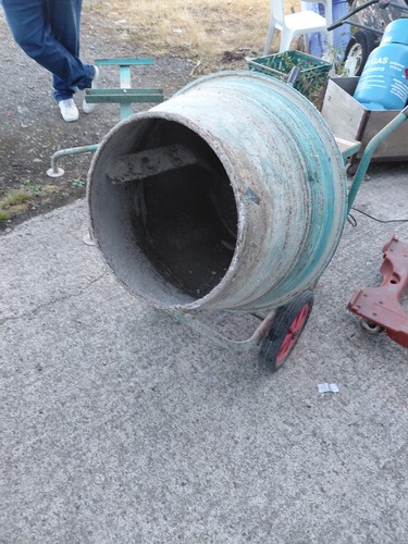 Used electric concrete mixer - used,
