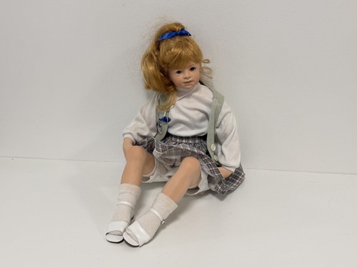 Artist doll heidi - artist,