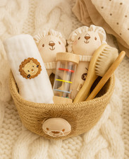 Newborn Gift Hamper – Lion Baby Basket with Eco-Friendly Toys for Baby Shower