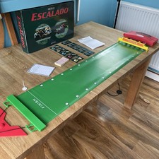 Vintage 1997 ESCALADO The