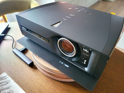 Sanyo plv lcd 9 - sanyo, 16:9