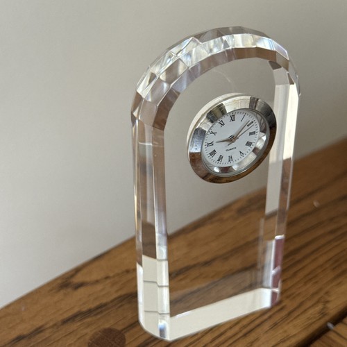 Tutbury optical crystal - tutbury, clock
