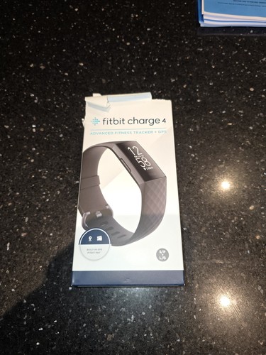 Fitbit charge fitness - fitbit,