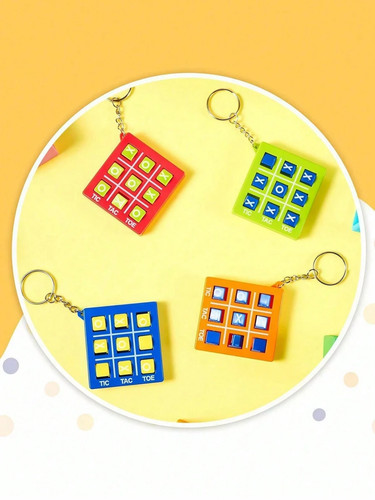 Tic tac toe keychain - 1,