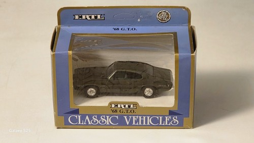 Ertl 2589 1968 pontiac - 2589,