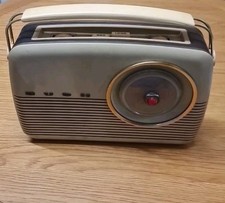 VINTAGE 1950-60's BUSH TR82B COLLECTABLE CLASSIC MW/LW 7 TRANSISTOR RADIO -RSPCA