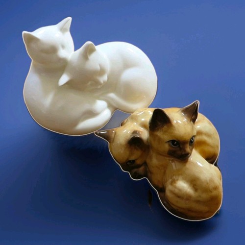 Cat figures royal - royal, doulton