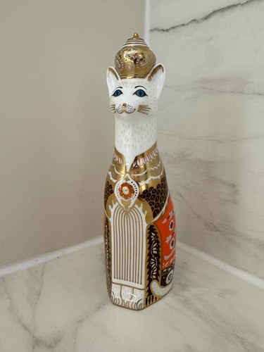 Royal crown derby cats - crown,