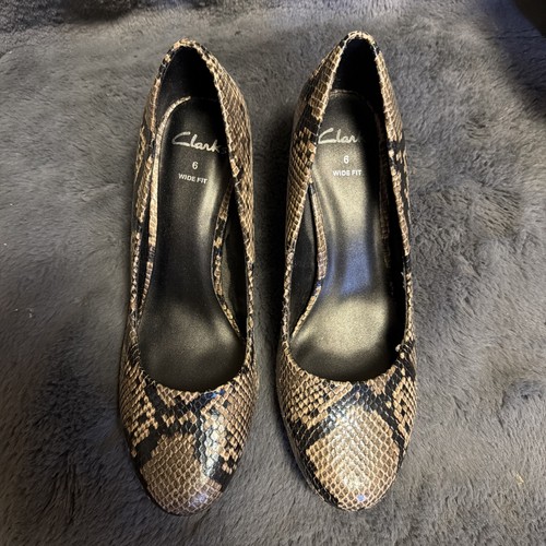 Clarks woman wide fit - woman’s,