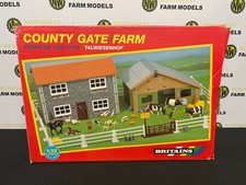 BRITAINS 4724 1:32 COUNTY GATE FARM SET BOX ONLY