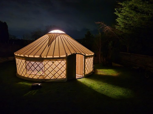 Large 24ft yurt for rent - 24ft/7.3m,