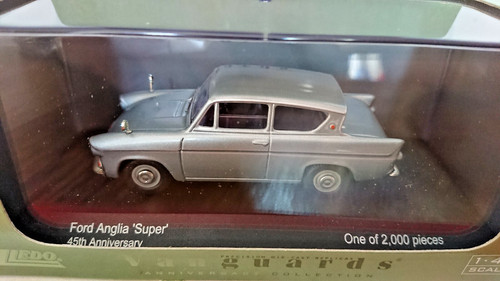 Corgi va00124 ford anglia 45th - va00124,