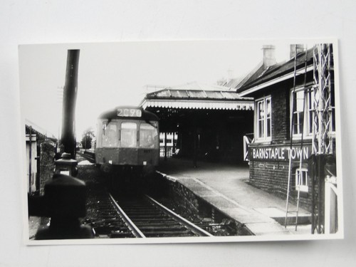 Diesel train 2c90 barnstaple - diesel,