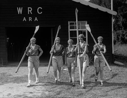 French rowing club girls carry - french,