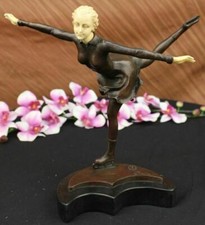 CHRISTMAS SPECIAL: Collector