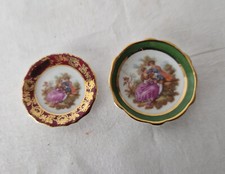 2 x Vintage Miniature La Reine