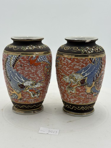 Pair handpainted japanese - pair,