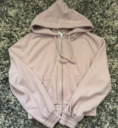 Divided cropped light pink - cropped,