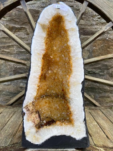 Citrine geode 350 - geode,