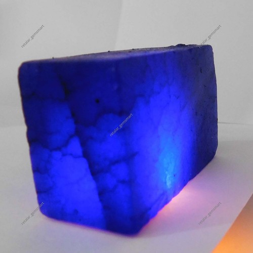 Natural blue sapphire - blue,