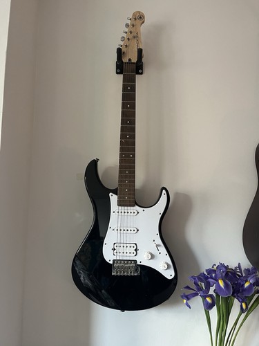 Yamaha pacifica 012 - pacifica,
