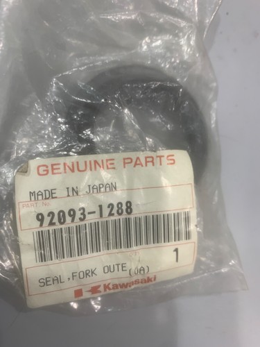 New genuine kawasaki zr550 - new,