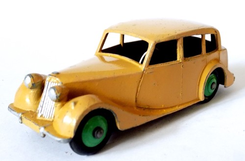 Dinky toys 40b triumph 1800 - toys,