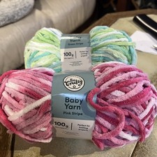 2 X So Crafty Baby Yarn Green