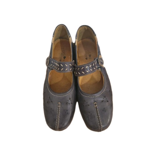 Padders size 5 - size, 6.5