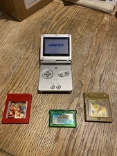 Nintendo Game Boy Advance SP