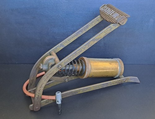 Vintage kismet lorry foot pump - lorry,