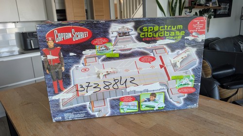 Captain scarlet spectrum - captain,