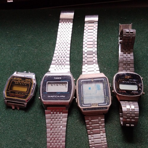 Retro digital watch - digital, –