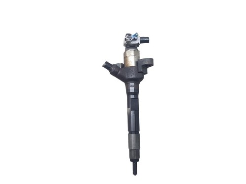 Mazda fuel injector - 6,