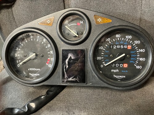 Triumph trident t300 clocks - triumph,