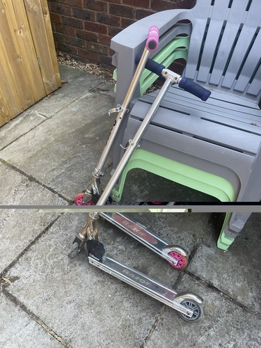 Razor push scooters - 2x,