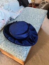 Women Vintage Style Velvet