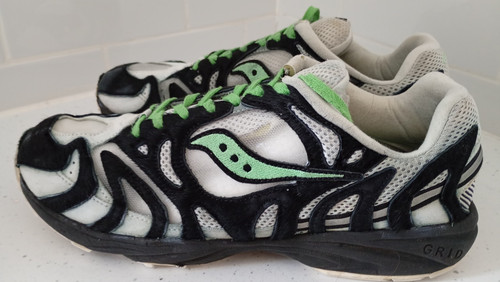 Men saucony size x - men's, grid