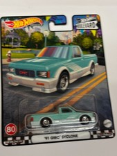 HOT WHEELS PREMIUM 91 GMC SYCLONE H.W BOULEVARD