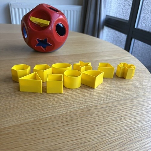Tupperware ball shape sorter - tupperware,