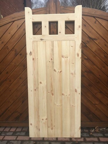 Wooden gate pedestrian - gate,,