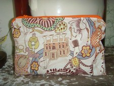 NEW ZIP PURSE in LIBERTY GRAYSON PRINT COTTON pop art FABRIC  21cm x 13cm MULTI