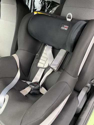 Britax romer car - car, isofix