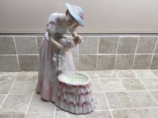 Royal Doulton Mother And Baby