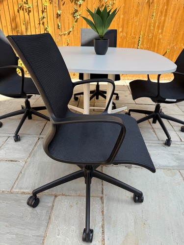Boss design kara - kara, executive