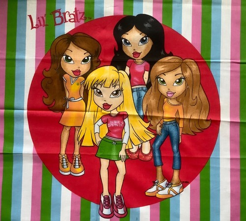 Pair bratz cushion - bratz, panel