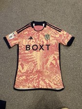 Leeds United 23/24 Third Kit